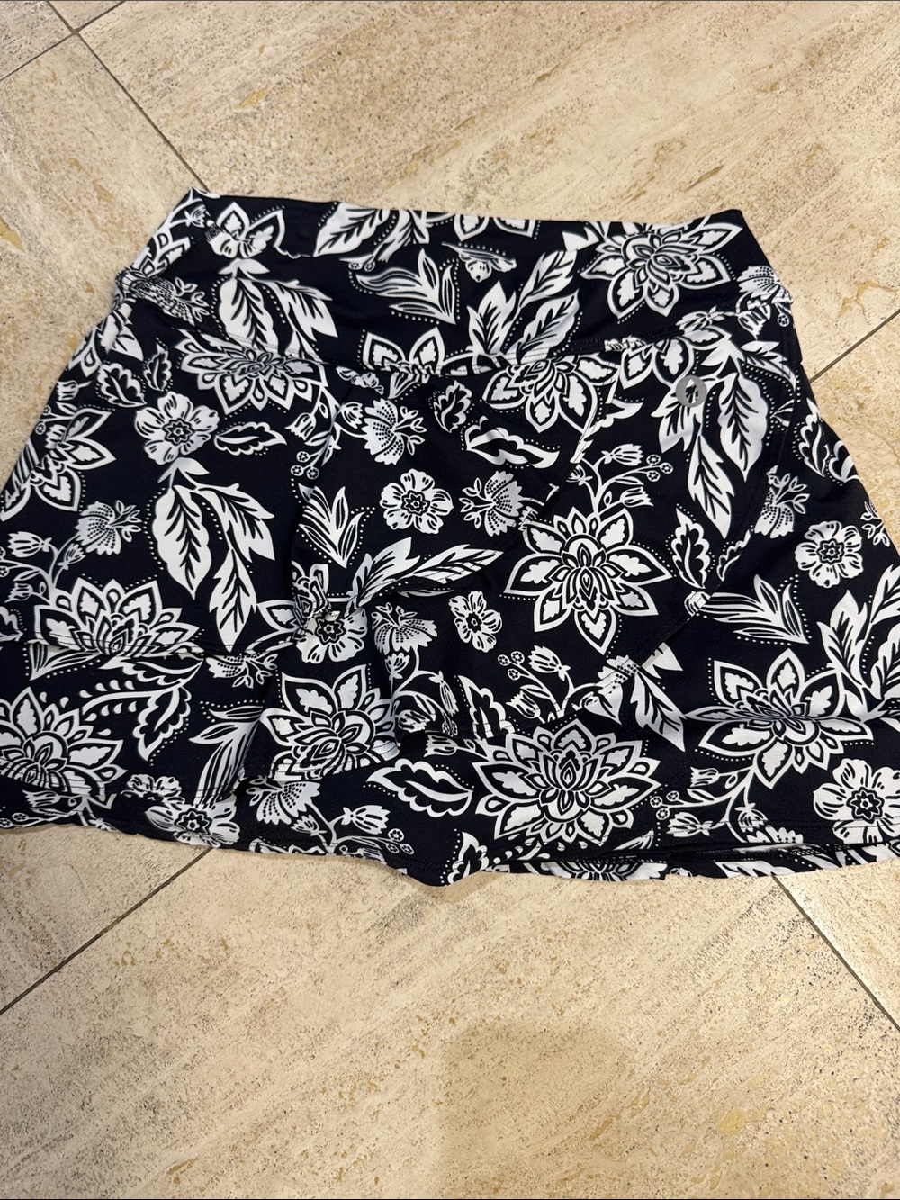Women's Black & White Floral Skort